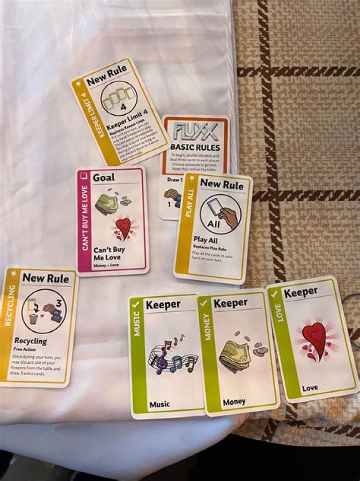 Can you mix fluxx decks?