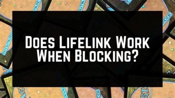 How does Lifelink work when blocking?