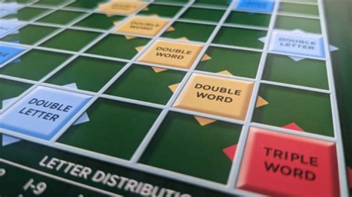 Is the first move in Scrabble double points?